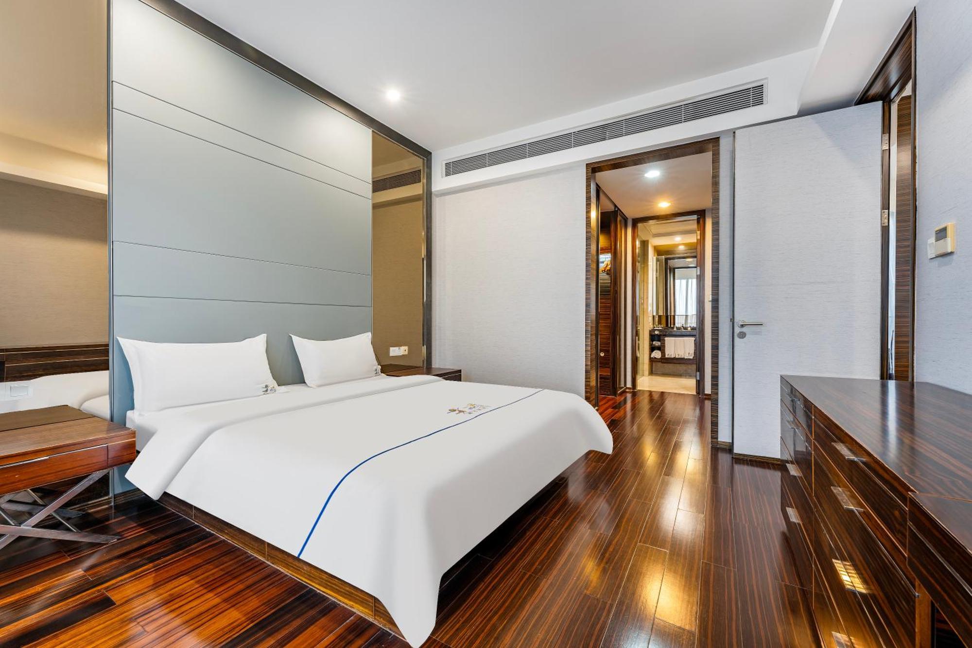 Estay Residence-Poly World Trade Center Guangzhou Exteriör bild